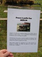 Presse a paille fixe Merlin (1949) (30eme fete des moissons de Saint-Jean-de-Touslas) (txt)